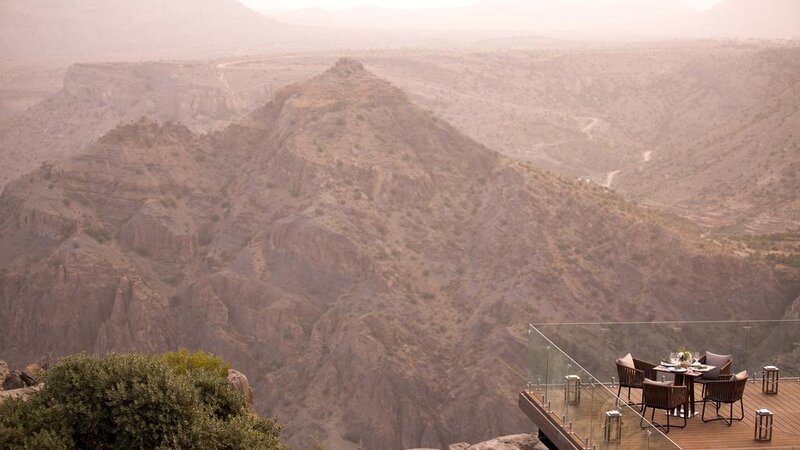 Oman-bergen-Anantara Al Jabal Al Akhdar resort-zicht op de bergen