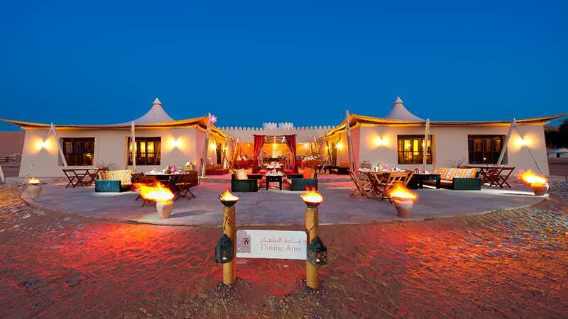 Oman-woestijn-Desert Nights Camp-two dune restaurant 2