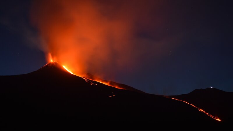 Oost-Sicilie-Etna-vulkaan-lava