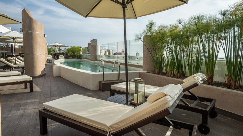 Peru-Lima-Jose-Antonio-Deluxe-Hotel-Rooftop-Zwembad