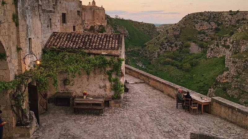 Puglia-Basilicata-Sextantio-Le-Grotte-Della-Civita-terras