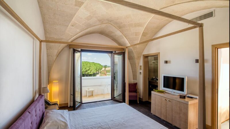 Puglia-Ionische-kust-Masseria-Bagnara-Resort-&-Spa-junior-suite