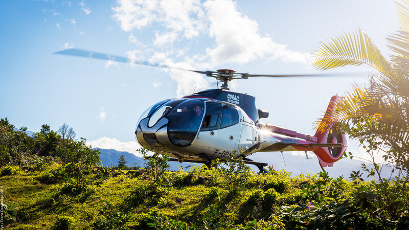 rsz_1la-reunion-diana-dea-lodge-helicopter