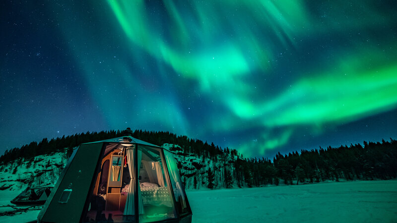 rsz_finland-lapland-ivalo-wilderness-hotel-nangu-aurora-glamping-inari-meer