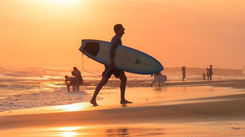 rsz_indonesië-bali-de-zuidkust-canggu-surfer