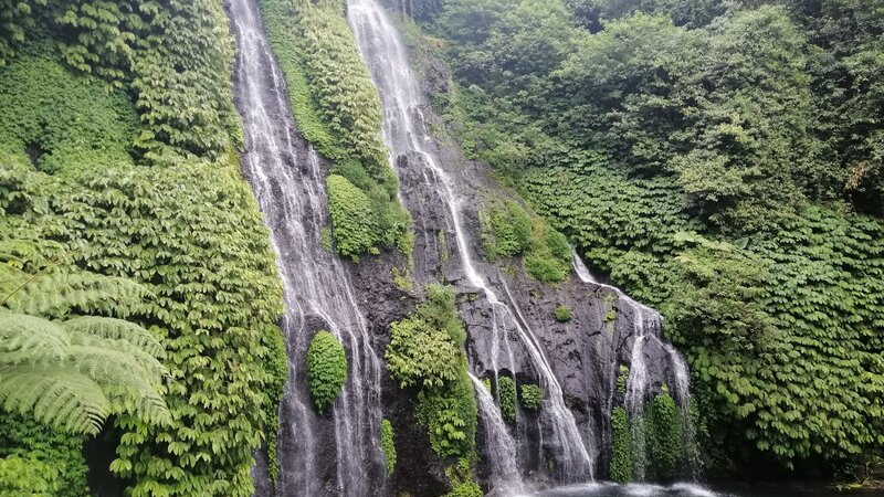 rsz_indonesië-bali-excursie-trekking-naar-banyumala-waterval-3