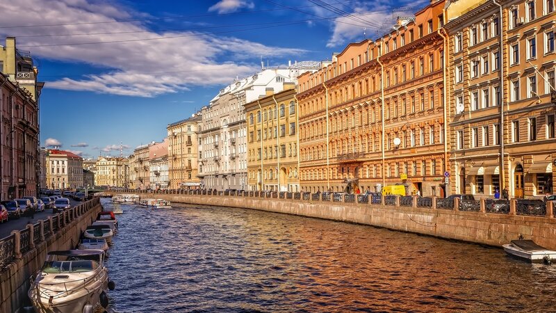 Rusland-Sint-Petersburg-sfeerbeeld-gracht