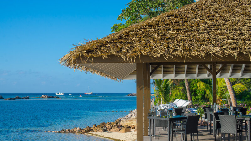 Seychellen-La-Digue-Le-Natautique-Waterfront-Hotel-restaurant