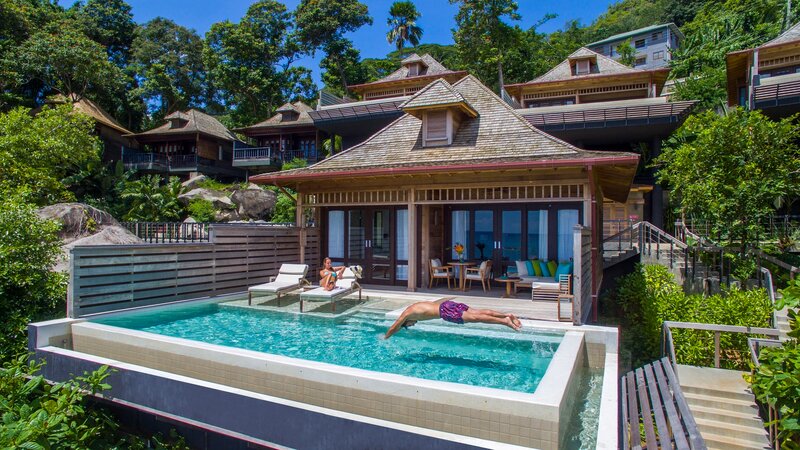 Seychellen-Mahe-Hilton-Northolme-Resort-&-Spa-Grand-Oceanview-Pool-Villa-koppel-zwembad-2