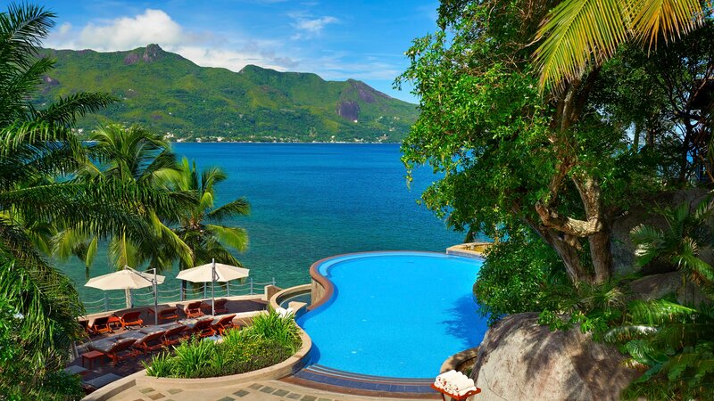 Seychellen-Mahe-Hilton-Northolme-Resort-&-Spa-zwembad