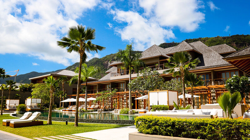 Seychellen-Mahe-L'Escale-Resort-Marina-&-Spa-exterieur-hotelgebouw
