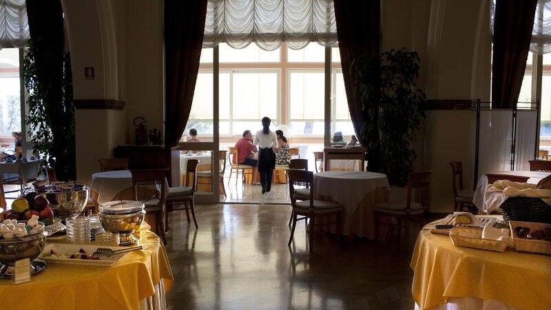 Sicilie-Oost-Sicilie-Taormina-Grand-Hotel-Miramare-restaurant