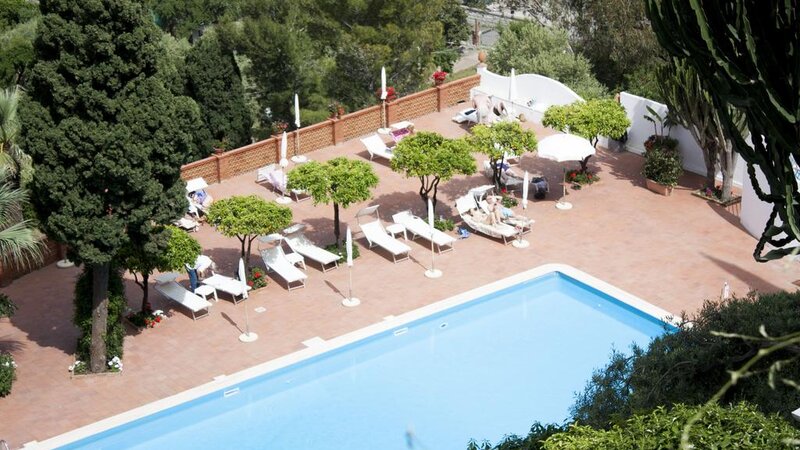Sicilie-Oost-Sicilie-Taormina-Grand-Hotel-Miramare-zwembad-1