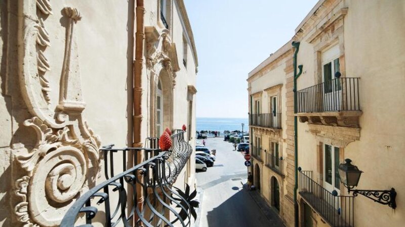 Sicilie-Zuidoost-Sicilie-Algila-Origia-Charme-Hotel-straatbeeld