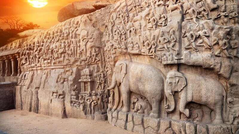 Sri Lanka-Polonnaruwa-hoogtepunt-muur met olifanten