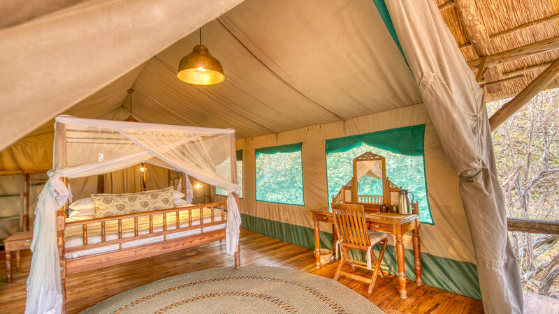 Tanzania-Katavi NP-Mbali-Mbali-Katavi-Lodge-tent-interieur