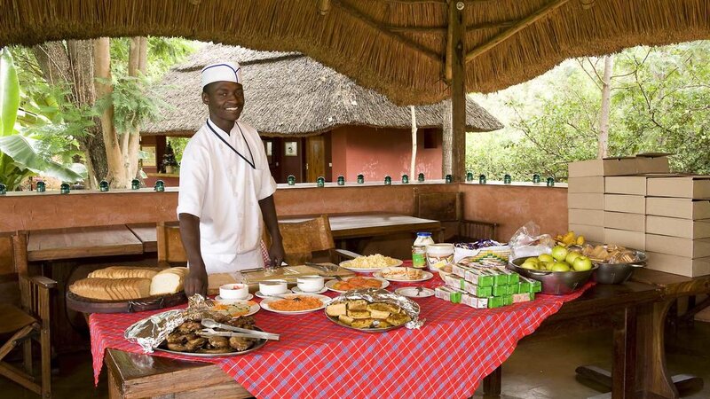Tanzania-Ngorongoro-Farm House-picknick lunch