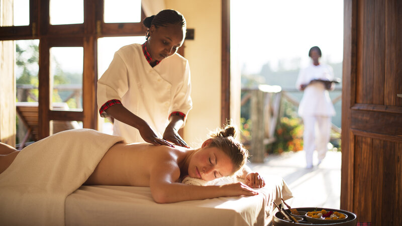 Tanzania-Ngorongoro-Neptune-Luxury-Lodge-massage