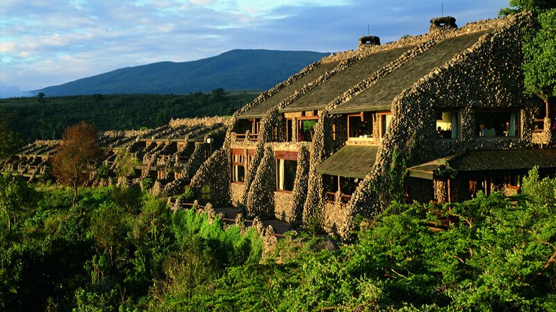 Tanzania-Ngorongoro-Serena-Safari-Lodge-gebouw-2