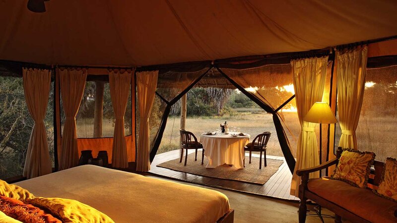 Tanzania-Nyerere-Siwandu Camp-tent en private dining