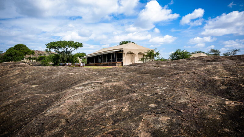 Tanzania-Sanctuary-Kichakani-Serengeti-Camp-tent