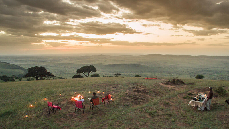 Tanzania-Serengeti NP-&Beyond-Klein's-Camp-kampvuur-zonsondergang