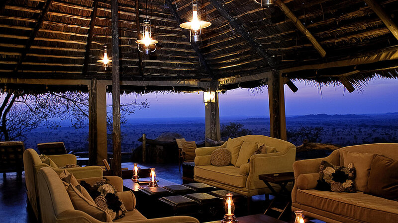 Tanzania-Serengeti NP-Elewana-Serengeti-Pioneer-Camp-receptie-avond