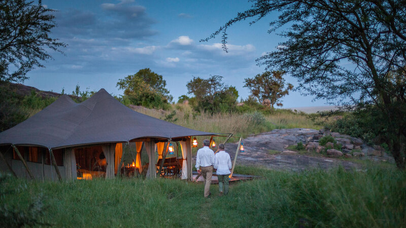 Tanzania-Serengeti NP-Elewana-Serengeti-Pioneer-Camp-tent-koppel