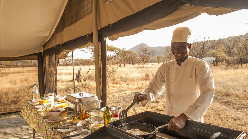 Tanzania-Serengeti NP-Serengeti Ndutu Kati Kati Tented Camp-chef-buffet