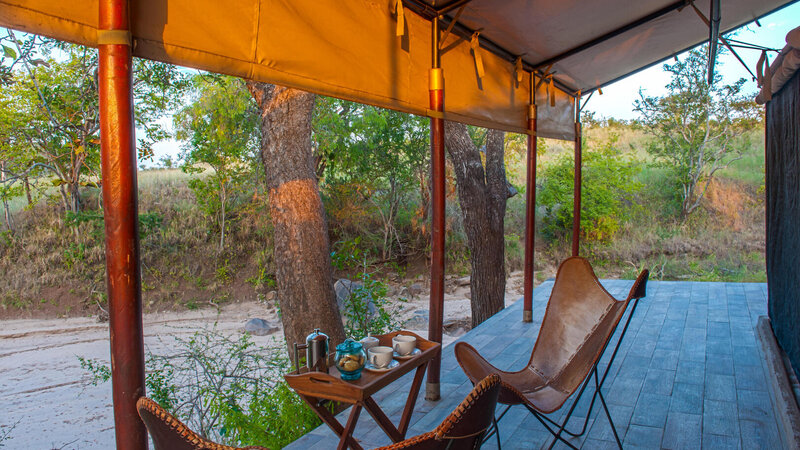 Tanzania-Tarangire-NP-Nimali-Tarangire-deck-stoeltjes