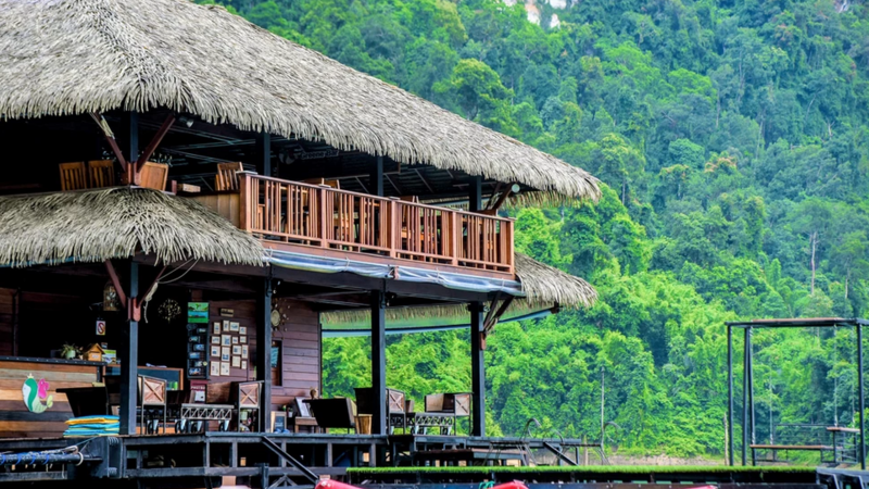 Thailand-Khao-Sok-Hotel-Panvaree-The-Greenery-receptie
