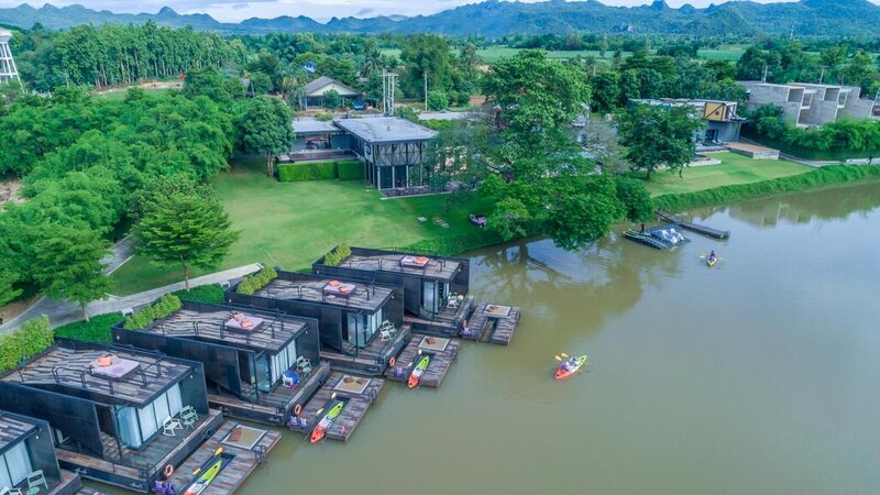 Thailand-River-Kwai-Hotel-X2-River-Kwai-luchtfoto
