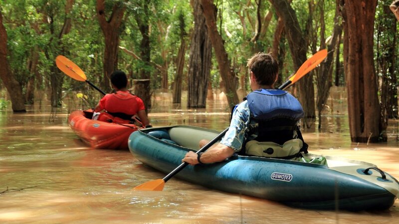 Tonle Sap Kayak - ABOUTAsia