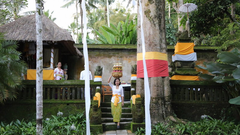 Ubud-Amandari-Resort-Shrine