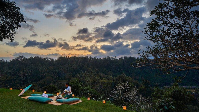 Ubud-Amandari-sunset-drinks