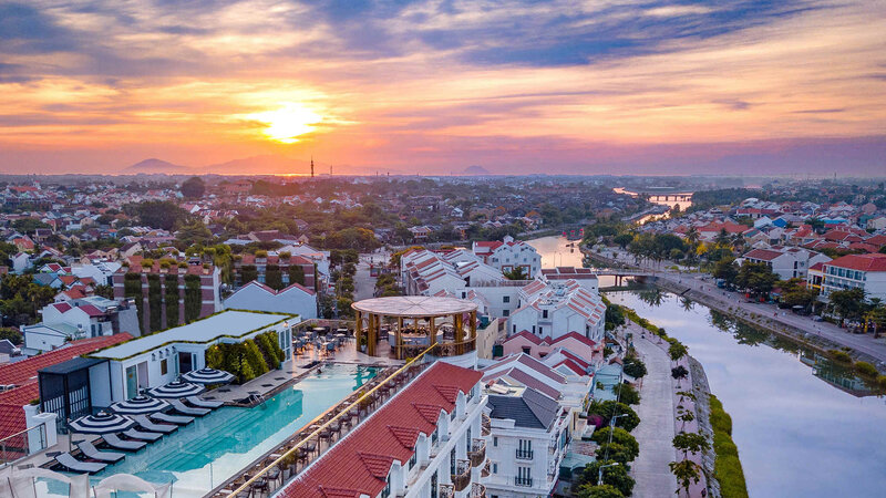 Vietnam-Hoi-An-Royal-Hoi-An-MGallery-Hotel-hotelgebouw-luchtfoto