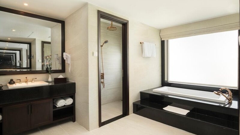 Vietnam-Stranden-Midden-Vietnam-Boutique-Hotel-Hoi-An-badkamer-met-bad