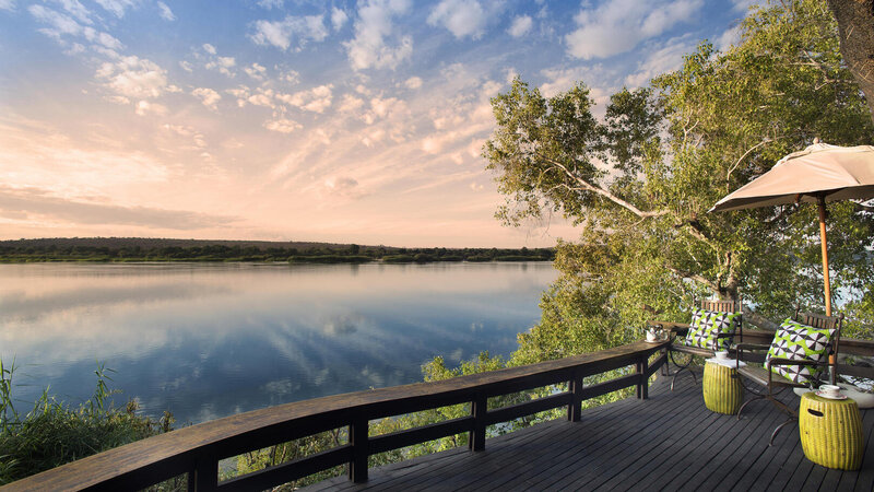 Zambia-Livingstone-Royal-chundu-zambezi-island-lodge-rivierzicht