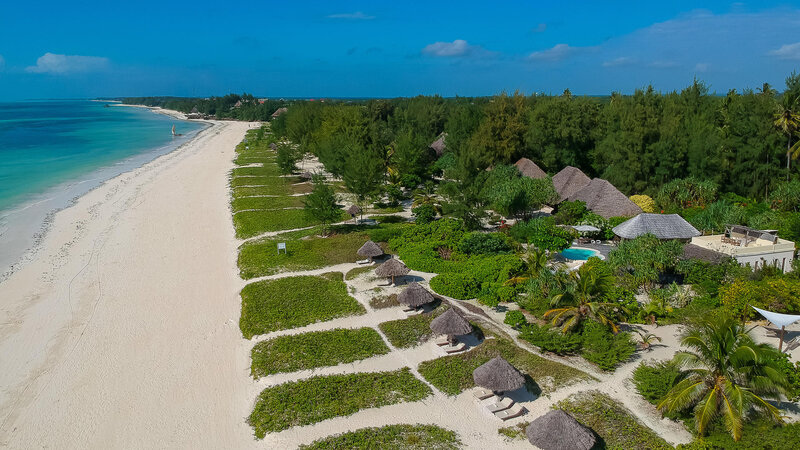 Zanzibar-White-Sand-Luxury-luchtfoto-strand