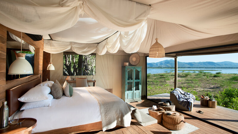 Zimbabwe-Mana Pools National Park-Nyamatusi-bed-tent