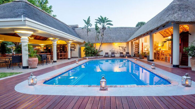 Zimbabwe-Vic-Falls-Ilala-Lodge-pool4