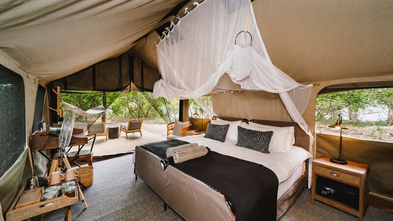 Zimbabwe-Zambezi-National-Park-Tsowa-Island-Lodge-tent