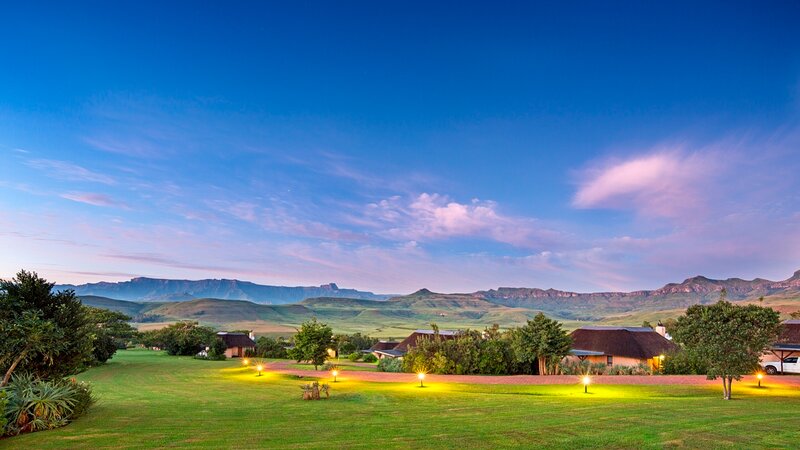 Zuid-Afrika-Drakensbergen-Montusi-Mountain-Lodge-luchtfoto