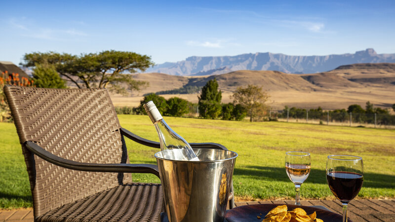 Zuid-Afrika-Drakensbergen-Montusi-Mountain-Lodge-patio