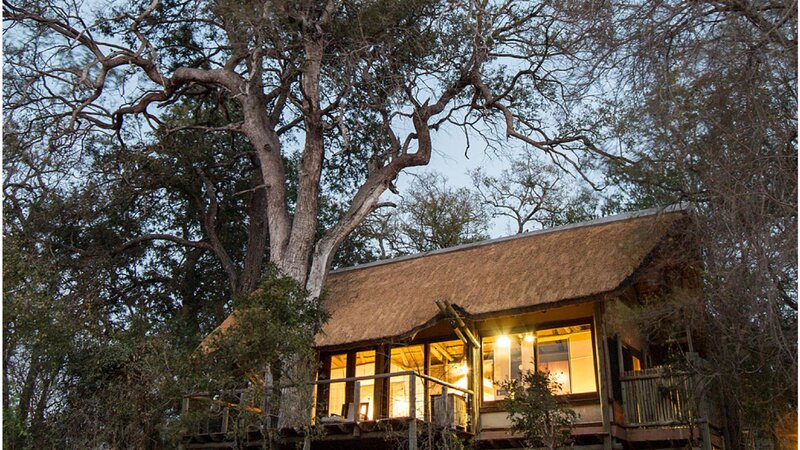 Zuid-Afrika-Kruger-Rhino-Post-Safari-Lodge-suite-buitenaanzicht