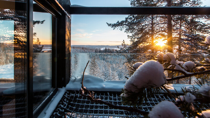 Zweden-Lapland-Harads-treehotel-johan-jansson-7throom-buitenruimte