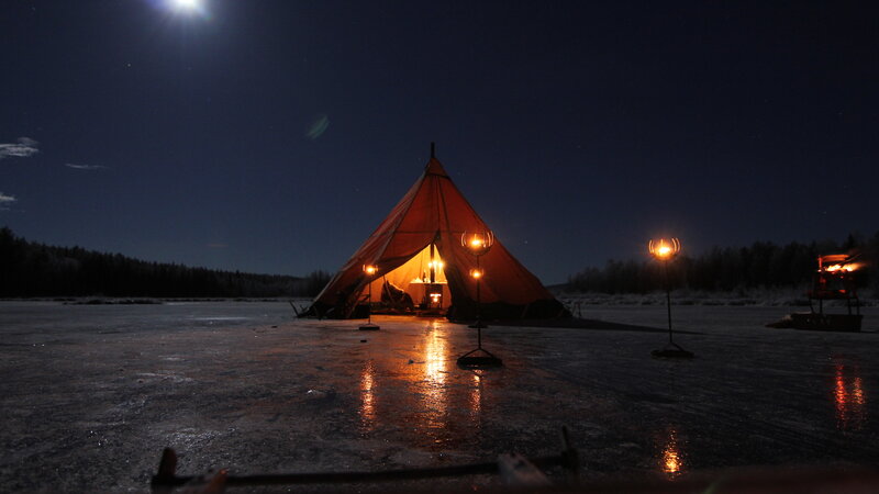Zweden-Lapland-Harads-treehotel-johan-jansson-ice-dining 6JPG