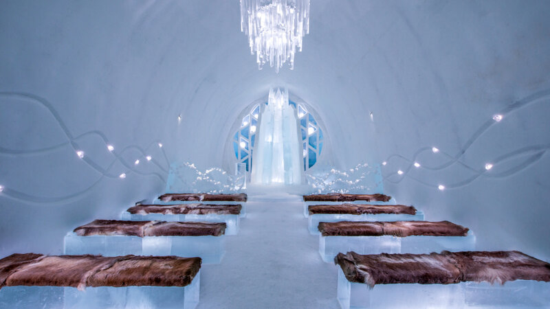 Zweden-Lapland-Jukkasjarvi-icehotel-ceremonie-hal