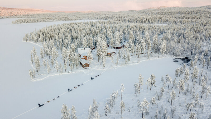 Zweden-Lapland-Kiruna-Fjellborg-Arctic-Lodge-aankomst-huskysafari