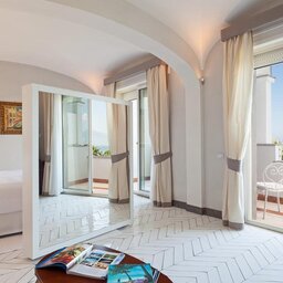 albergo-5-stelle-sorrento-suite-1280x720